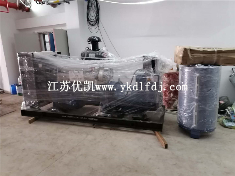 2020年7月11日，250KW濰柴發(fā)電機(jī)組交付廣西某房地產(chǎn)公司用備用電源