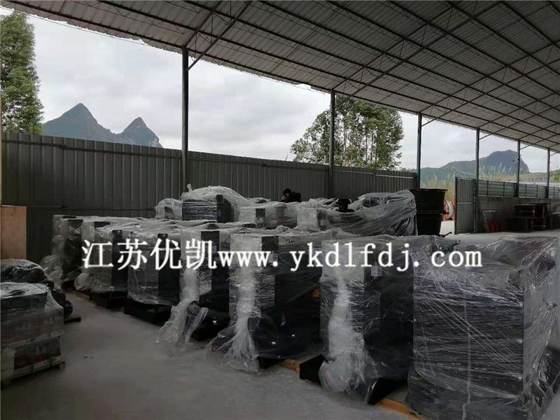2020年12月3日，12臺(tái)上柴發(fā)電機(jī)組一批交付某項(xiàng)目工程使用