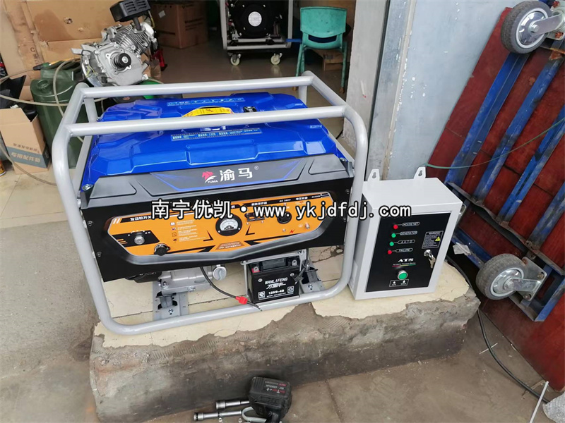 2022年7月12日，8KW汽油發(fā)電機(jī)組帶ATS柜發(fā)貨河池金城江